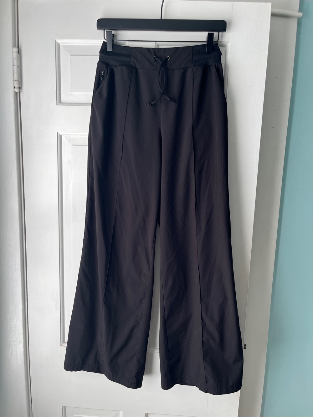 Sierra Trading Post Wide Leg Black Drawstring Athleisure Pants
